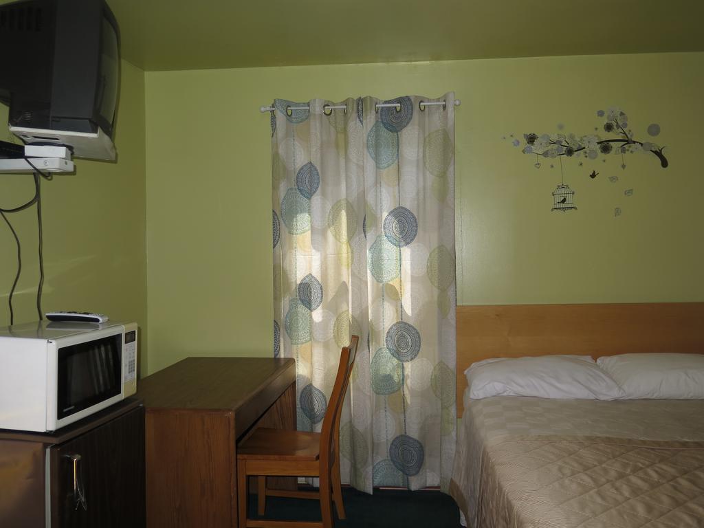 Pillow Talk Motel Wellington Exterior photo