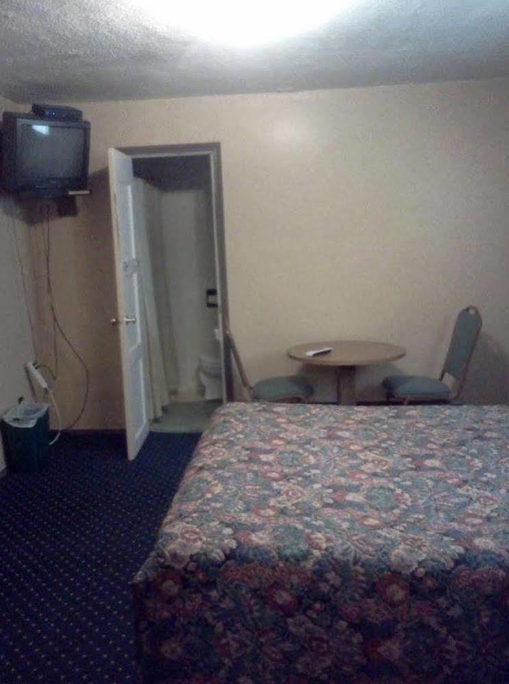 Pillow Talk Motel Wellington Exterior photo